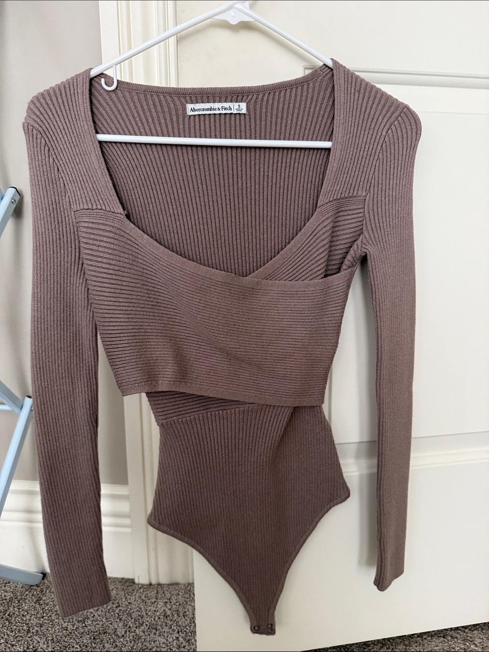 Abercrombie & Fitch Ribbed Long Sleeve Bodysuit in Mauve Brown